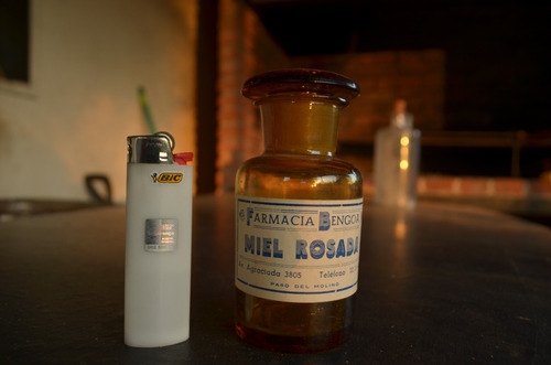 Antiguo Frasco De Farmacia Miel Rosada Con Etiqueta