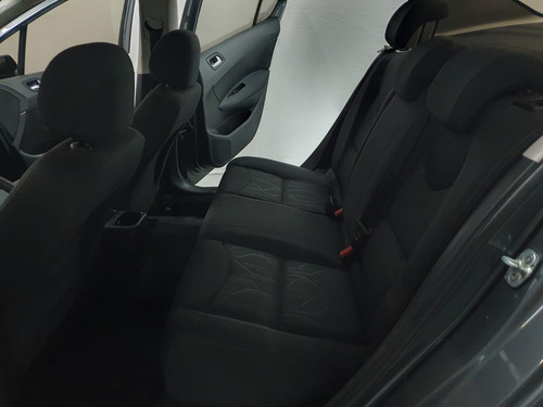 Peugeot 408 1.6 Active 115cv