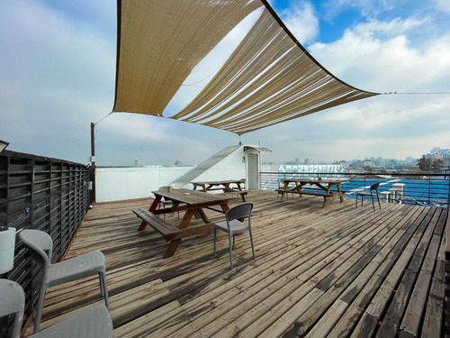 Edificio Con Bodegas Y Oficinas Habilitadas + Terraza