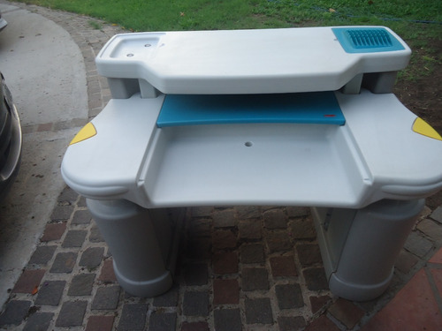 Escritorio Mesa Pc Infantil Rubbermaid Regulable Excelente