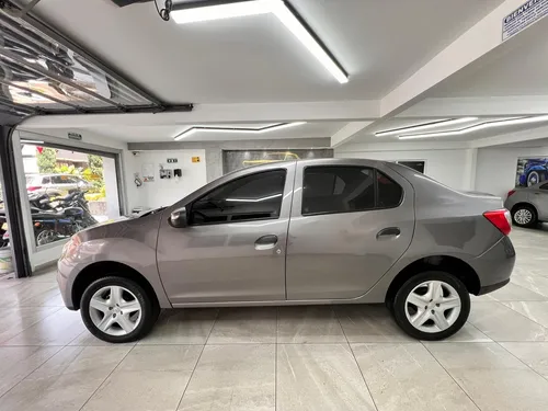 Renault Logan At 2023