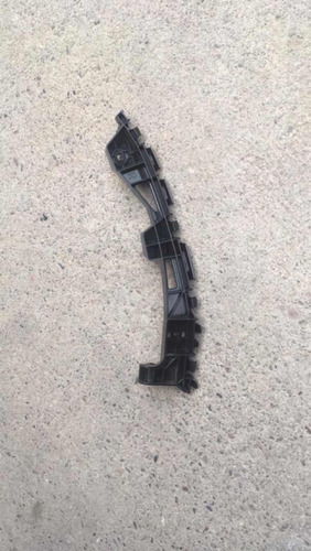 Guia Soporte Defensa Del Rh Suzuki Swift 2016 71821-53r00