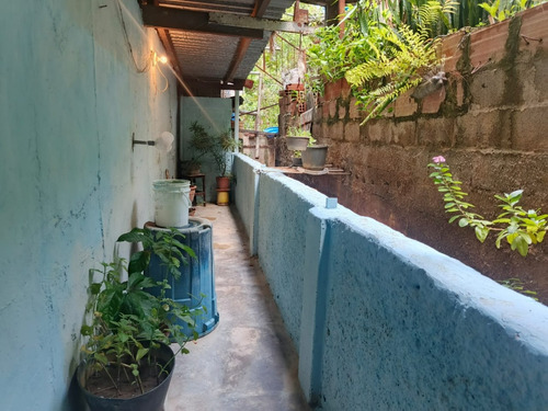 Casa En Venta En Guatire Castillejo De Un Nivel Economica Acogedora En Calle Cerrada Cerca Del Hospital Conjunto Residencial Mucuchies Con Terraza Patio Techado