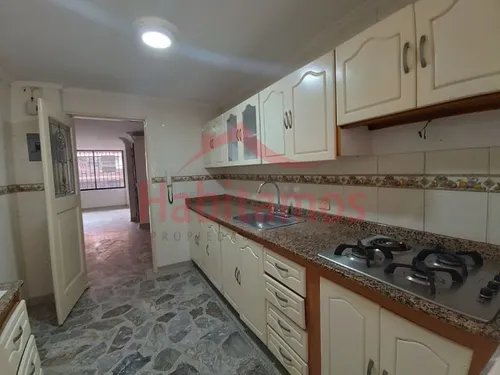 Apartamento En Arriendo En Medellín - Los Conquistadores Cod 68306