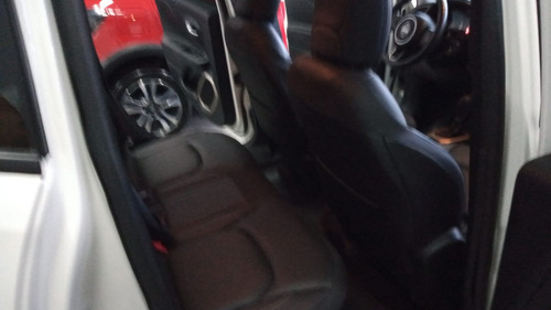 Jeep Renegade 1.8 Longitude Flex Aut. 5p