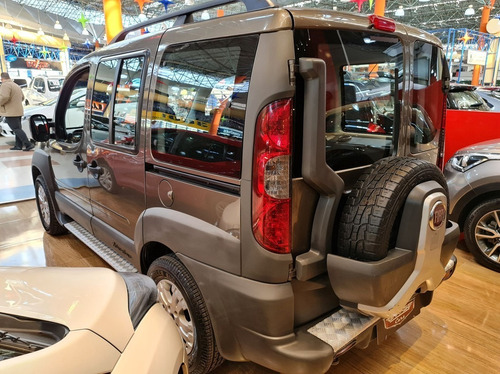 Imagem 17 de 19 de Fiat Doblo 1.8 Mpi Adventure Xingu 8v 2013