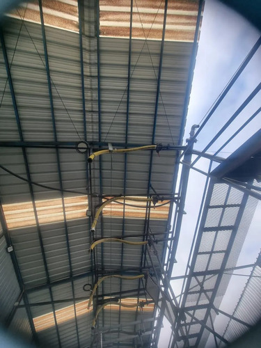 Oficinas C/ Linea Desinfeccion Y Agua Industrial Uf367