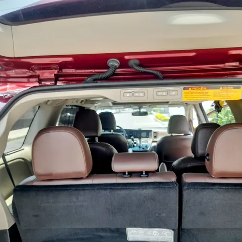 Toyota Sienna 3.5 Limited At