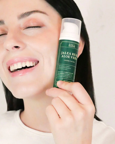 Imagen 3 de 5 de Crema Facial Jalea Real Aloe Vera 50ml Nutre Hidrata Delalba