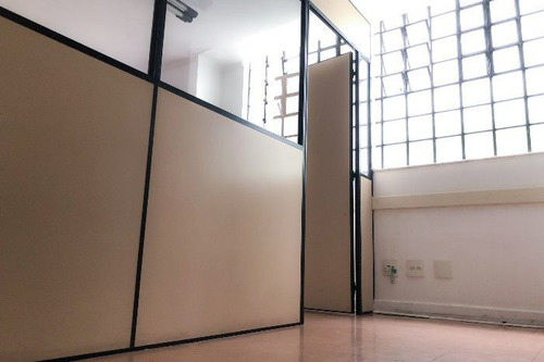 Imagem 16 de 19 de Sala Comercial Para Alugar Na Avenida São João, Centro, São Paulo - Sp - Liv-8204