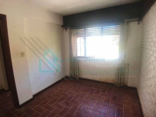 Imagen 9 de 16 de Colonia Del Sacramento - Barbacoa En Esquina Con Buen Terreno