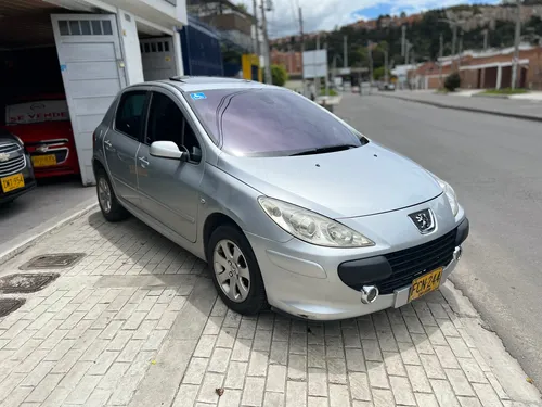 Peugeot 307 2.0 Xt Hatchback