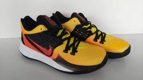 Kyrie irving amarillo hot sale