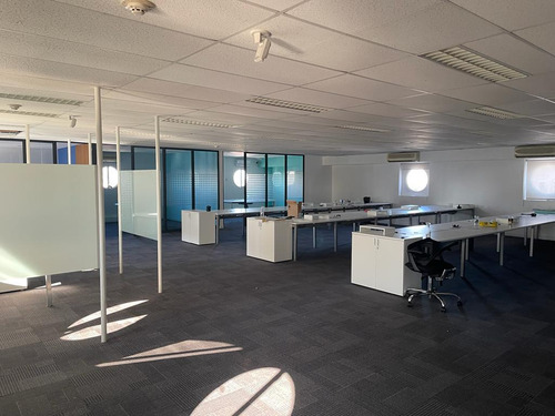 Venta Edificio Comercial En Block, Florida / Vte. López