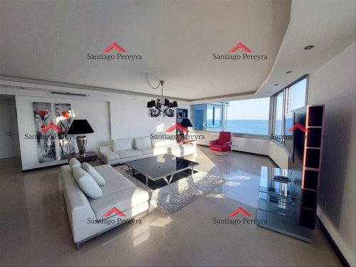 Apartamento Premium En Venta, Primera Linea, 3 Dormitorios Y Dependencia De Servicio, Con Amenities