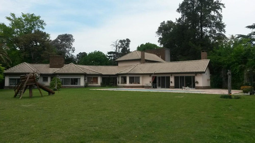 Imagen 2 de 8 de Casa - Barrio Parque Leloir