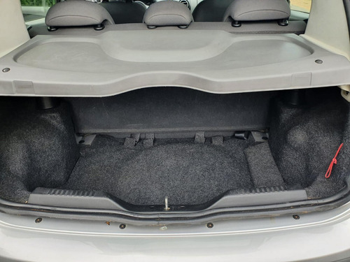 Imagem 7 de 13 de Palio Attractive 1.0 Evo Fire Flex 8v 5p