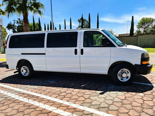 Imagen 7 de 15 de Chevrolet Express 2018 6.0 Ls C 15 Pas At