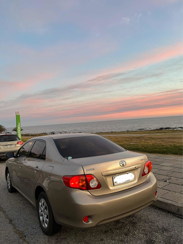 Imagen 2 de 2 de Traslados Montevideo E Interior Toyota Corolla