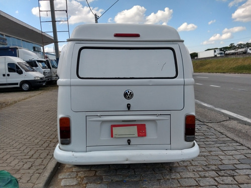 Imagem 15 de 15 de Volkswagen Kombi Furgão Isolada