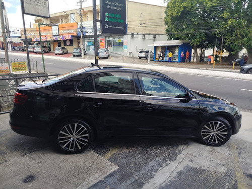 Volkswagen Jetta 2.0 TSI HIGHLINE 200CV GASOLINA 4P TIPTRONIC