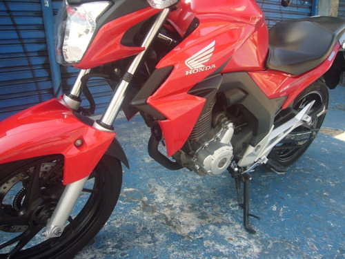 Honda Cb 250 Twister Vermelha Com Abs Troca Financia Cartao