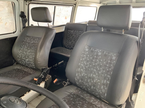 Volkswagen Kombi 1.6 STD 8V