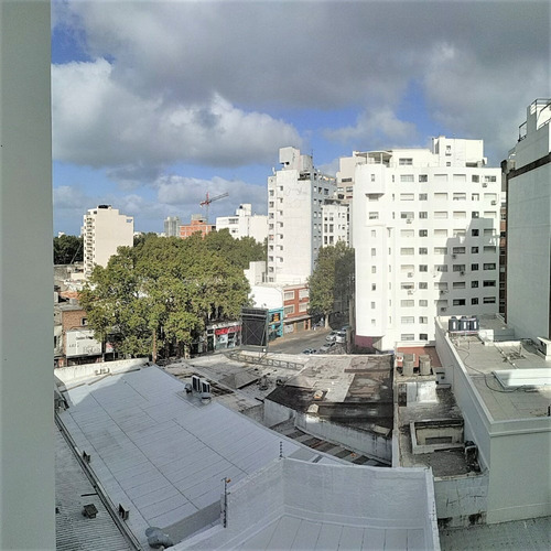 Imagen 8 de 11 de -apartamento 2 Dormitorios, Balcón, Cordón Sur.
