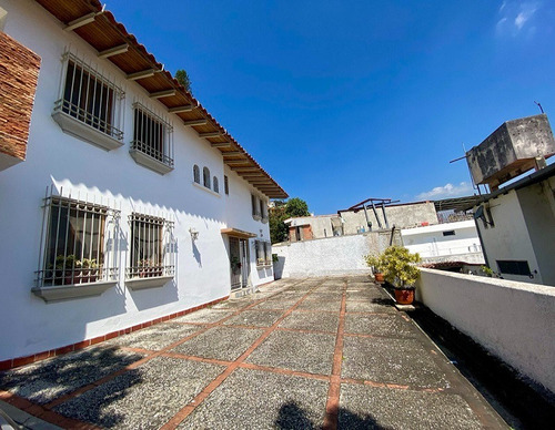 Venta De Casa En Colinas De Bello Monte