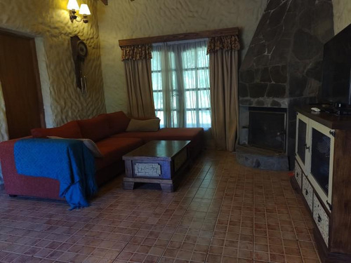 Casa De 170 M2 Con Costa De Rio!!, El Hoyo, Chubut