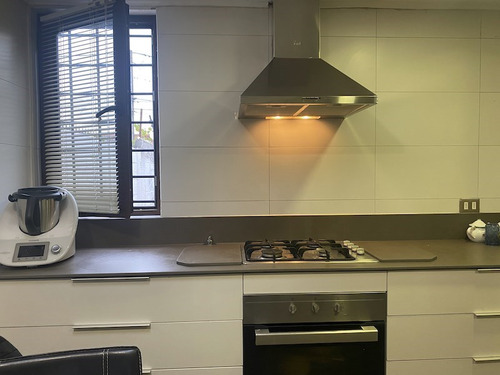 Reformada, Finas Terminaciones Casa Arriendo Lider Vitacura