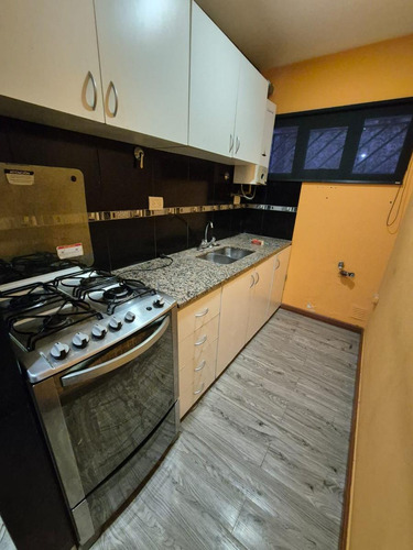 Departamento 2 Ambientes Con Cochera En Banfield Oeste