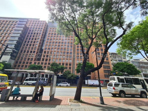 24-17264 Torre Corporativa En Chacao, Alquiler Lv