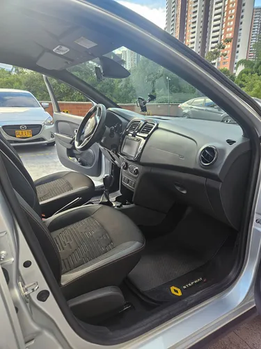 Renault Stepway 1.6 Dynamique / Intens Automática