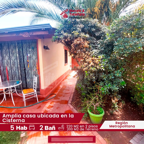 En Venta Amplia Casa Ubicada En La Cisterna, 5 Dormitorios +