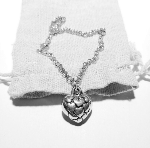 Imagen 2 de 4 de Pulsera Con Dije De Plata 925