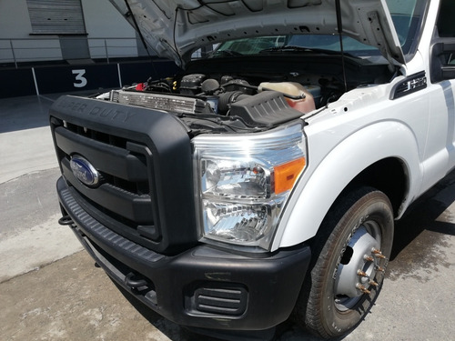 Imagen 15 de 15 de Ford F-350 2016 6.3l Xl 6.2 At