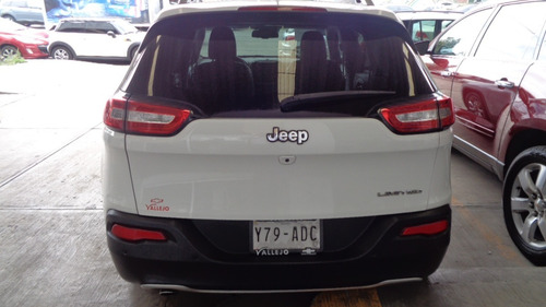 Imagen 4 de 15 de Jeep Cherokee 2015