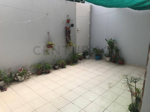 Imagen 16 de 23 de Departamento Pb Con Patio Y Cochera De 1 Dormitorio