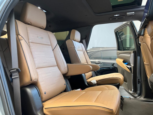 Cadillac Escalade 6.2 SUV Premium Luxury At