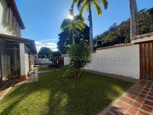 Imagen 24 de 29 de Estupenda Casa En Calle Cerrada Con Vigilancia Las 24h En Una De Las Mejores Zonas De Caracas. En Colinas De Los Ruices. Mls#22-17841