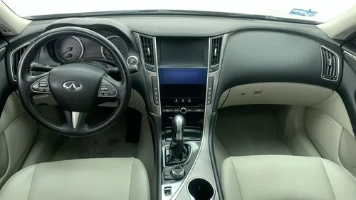 Infiniti Q50 3.7 Luxury