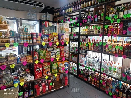 Juan Carlos González Renta House Carabobo Vende Fondo De Comercio Para La Compra Y Venta De Licores Nacionales E Importados Delicias Do Castelo Urb. Trigal Sur Mls #24-2696 Rah/jcg.