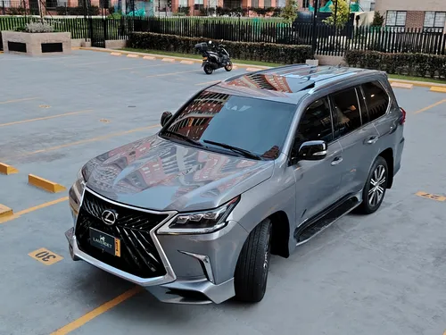 Lexus LX 5.7 570