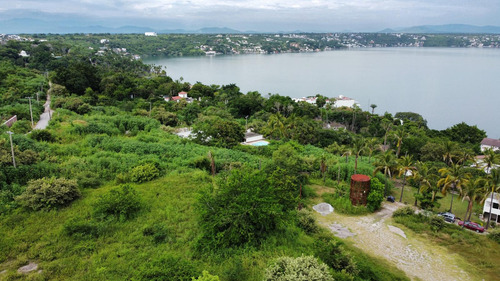 Terreno Con Vista Al Lago De Tequesquitengo