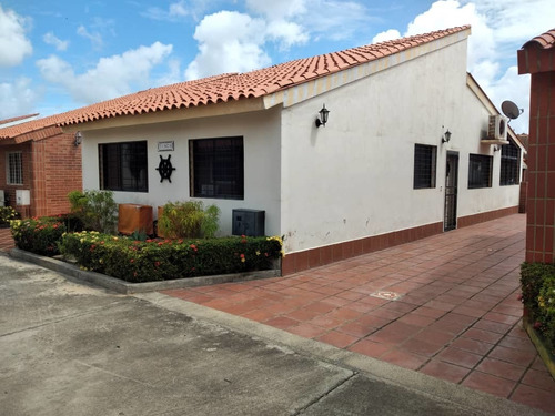 Imagen 6 de 14 de Venta Casa Amoblada Chichiriviche Cod. 10635