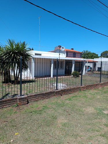 Alquilo Casa En Parque Del Plata Sur A 2 Cuadras De La Playa