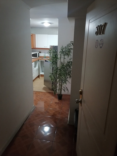 Imagen 1 de 12 de Departamento 1d Y 1b En Esmeralda. Metro Puente Cal Y Canto