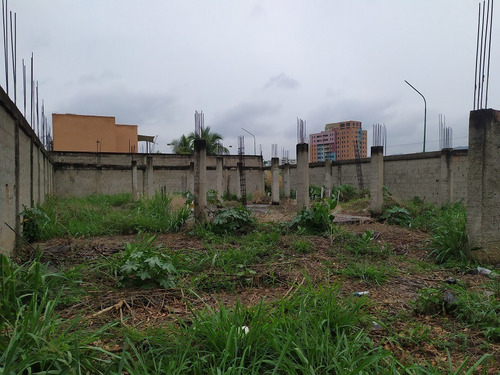 Imagen 3 de 8 de Terreno En Ciudad Jardin Mañongo