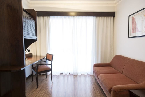 Imagem 2 de 15 de Flat Estilo Residencie Em Moema, Prox A Av. Ibirapuera, Acesso Ao Metrô, Shopping E Ao Pq Ibirapuera - Sf32330